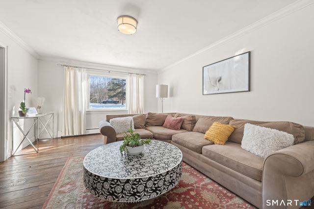 14 Meadow Crest Drive, Woodbury, CT 06798