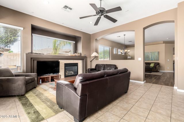 4185 E KILLARNEY Street, Gilbert, AZ 85298