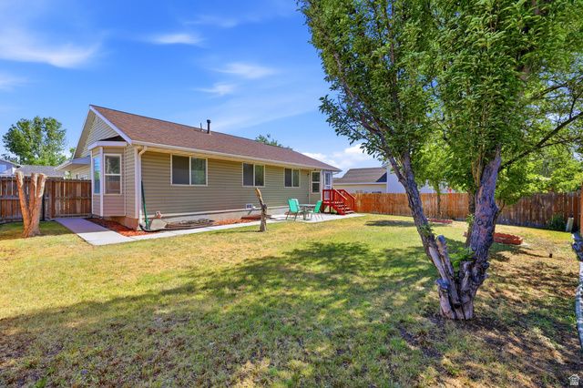 5463 W STARFLOWER WAY, West Jordan, UT 84081