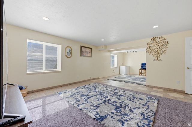 5463 W STARFLOWER WAY, West Jordan, UT 84081