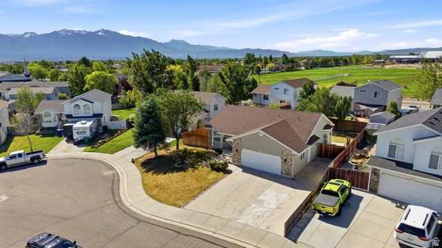 5463 W STARFLOWER WAY, West Jordan, UT 84081
