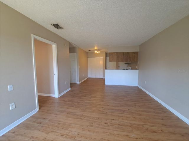 6043 CRAFTON DRIVE, Lakeland, FL 33809