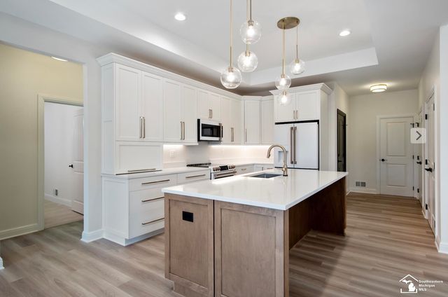 11140 S Custer Road, Raisinville Twp, MI 48161