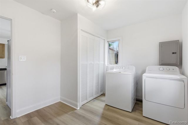 26375 Waldorf Street, Roseville, MI 48066