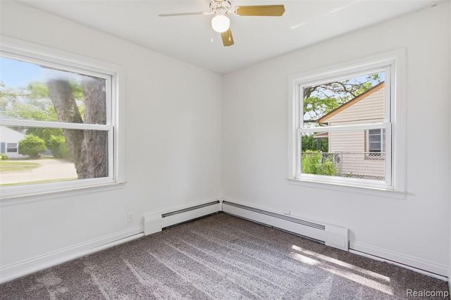 26375 Waldorf Street, Roseville, MI 48066