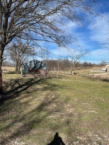 128 NE Pianalto Street, Gentry, AR 72734