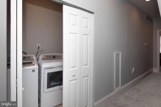 309 W EARLHAM TER, Philadelphia, PA 19144