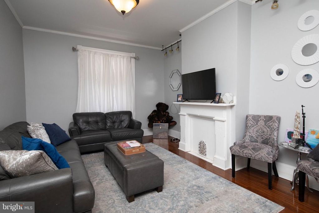 309 W EARLHAM TER, PHILADELPHIA, PA 19144 — photo 5