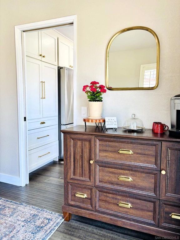 Image 17 of property listing at 672 CHATEAU PLACE, Escondido, CA 92029