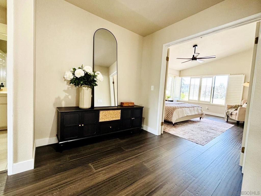 Image 33 of property listing at 672 CHATEAU PLACE, Escondido, CA 92029