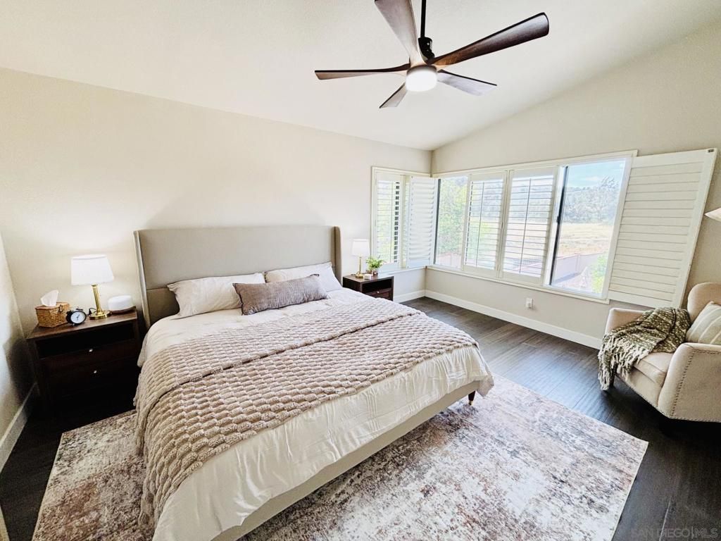 Image 35 of property listing at 672 CHATEAU PLACE, Escondido, CA 92029