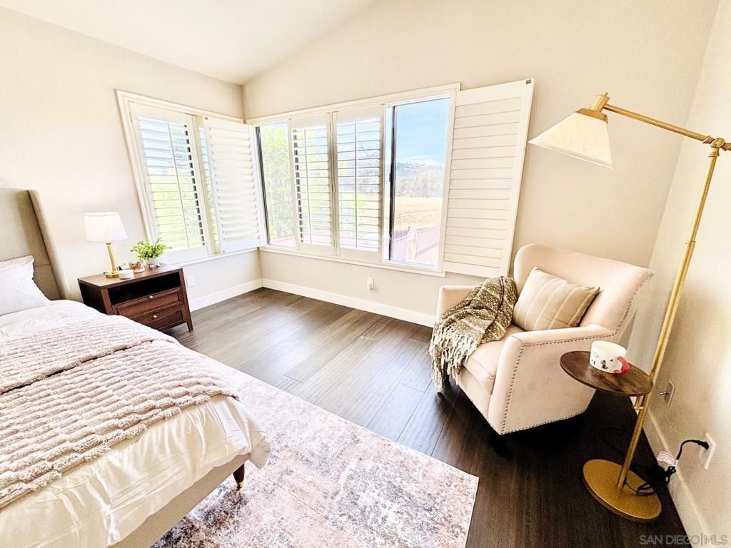 Image 37 of property listing at 672 CHATEAU PLACE, Escondido, CA 92029