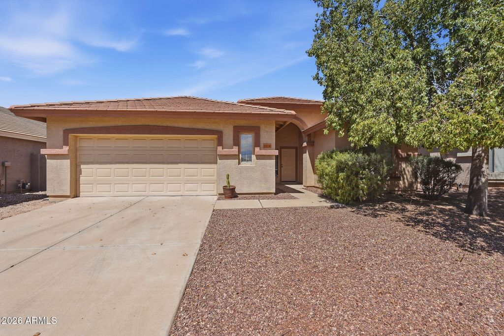6804 W BRONCO Trail, Peoria, AZ 85383