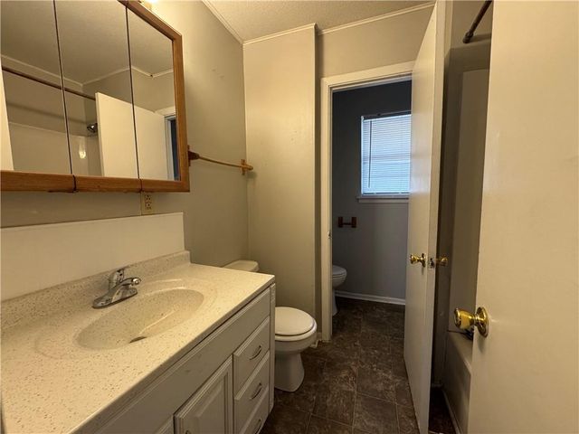 18208 E 27th Street S, Independence, MO 64057