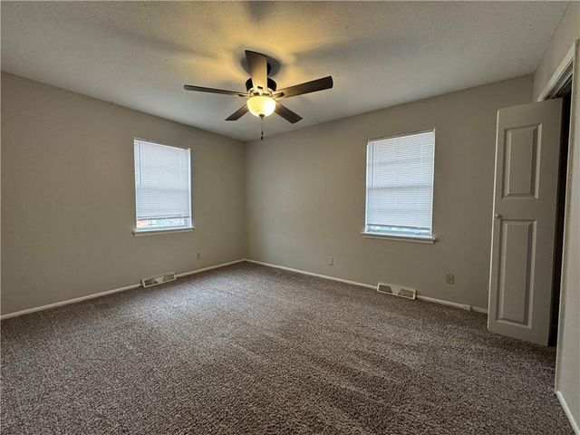 18208 E 27th Street S, Independence, MO 64057