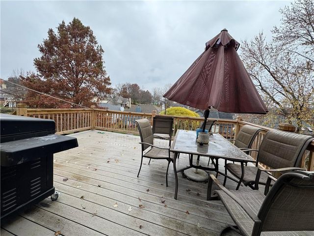 18208 E 27th Street S, Independence, MO 64057