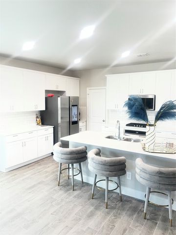 1128 Red Hawk Lane, Forney, TX 75126