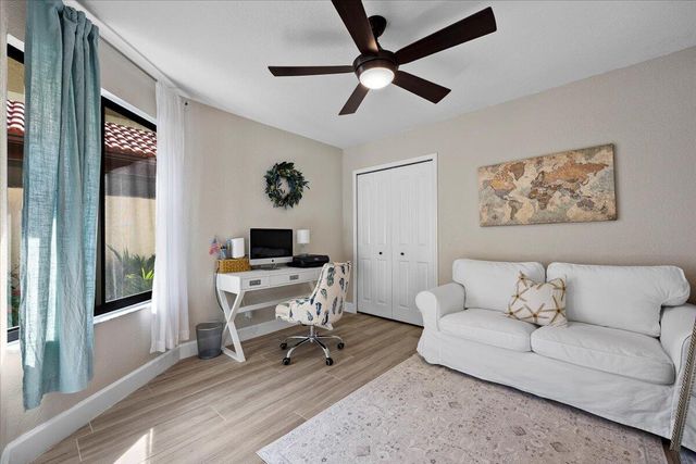 4 Ironwood Way N, Palm Beach Gardens, FL 33418