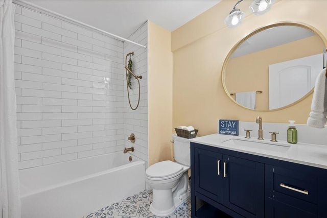 4 Ironwood Way N, Palm Beach Gardens, FL 33418