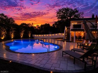 15 Windsor Dr, Jefferson Twp., NJ 07438
