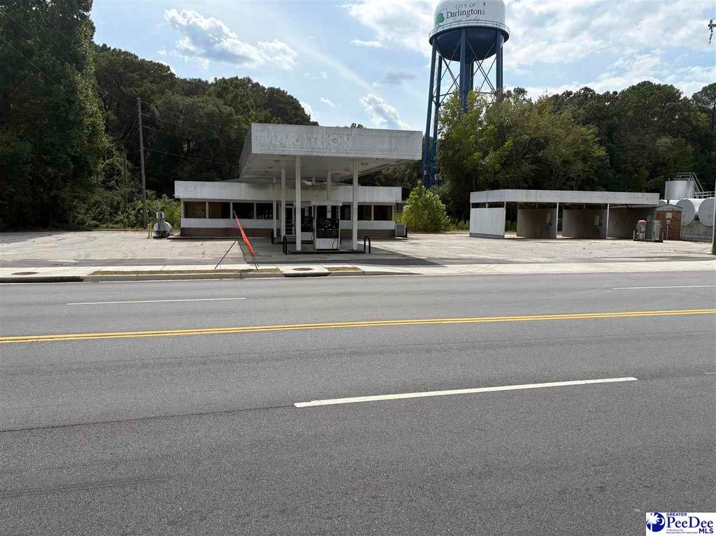 305 N Main St, Darlington, SC 29532