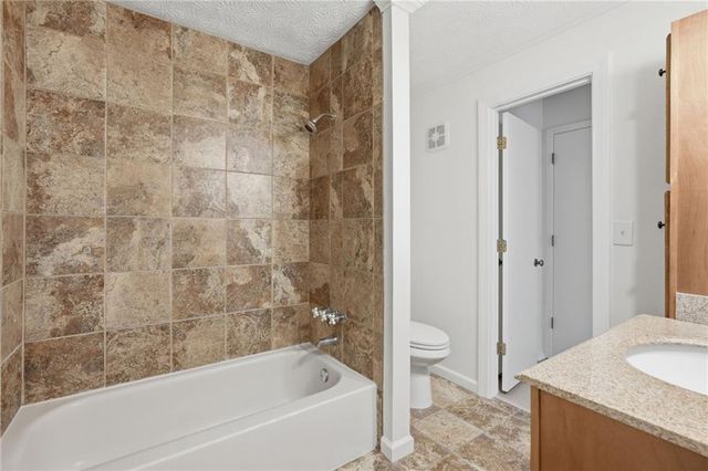 2408 Cumberland Court SE 2408, Smyrna, GA 30080