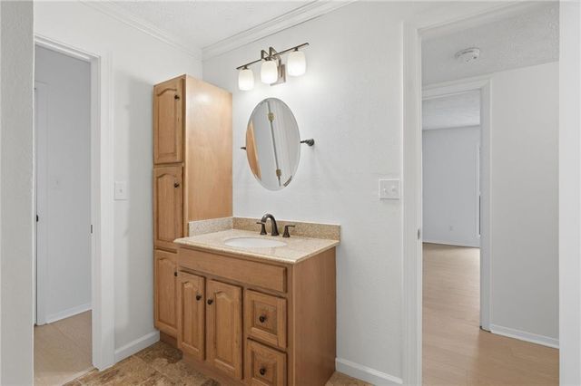 2408 Cumberland Court SE 2408, Smyrna, GA 30080