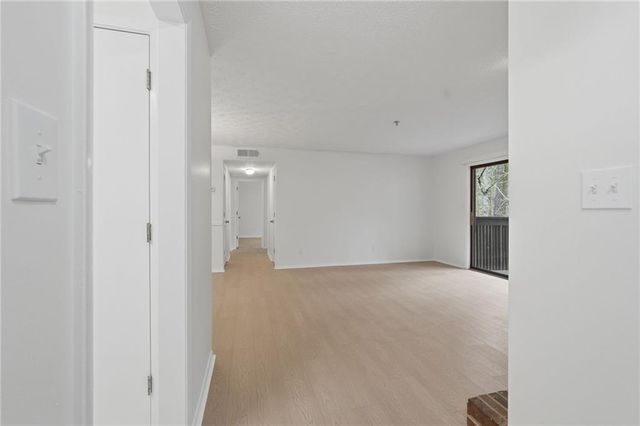 2408 Cumberland Court SE 2408, Smyrna, GA 30080