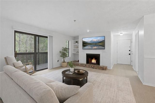 2408 Cumberland Court SE 2408, Smyrna, GA 30080