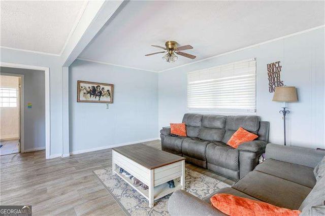 702 Buttermilk Road SW, Cave Spring, GA 30124