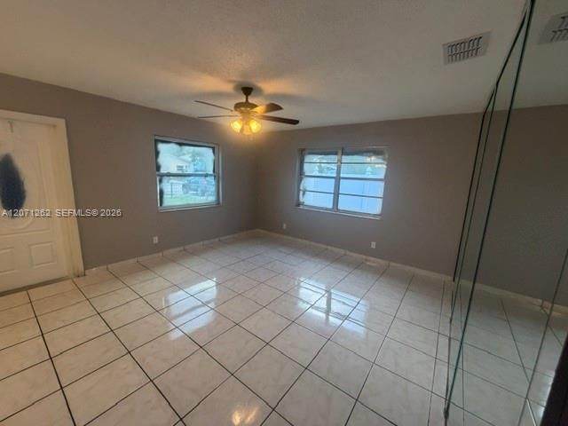 2571 NW 5th Street, Pompano Beach, FL 33069