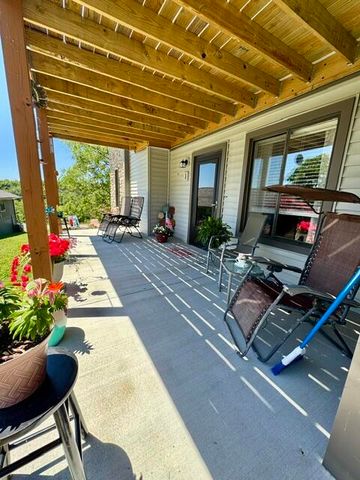 130 Starboard Drive Unit 1, Kimberling City, MO 65686