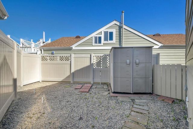 6506 Oceanview Drive, Carlsbad, CA 92011