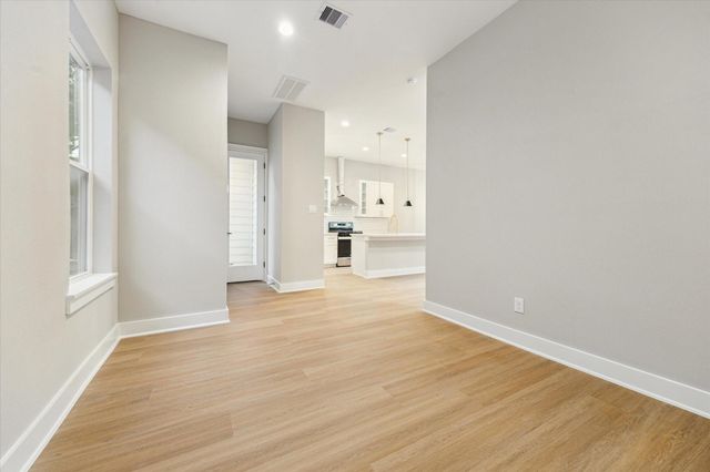 812 Thornton Street F, Houston, TX 77018