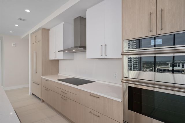 275 1ST AVENUE S 2401, St Petersburg, FL 33701