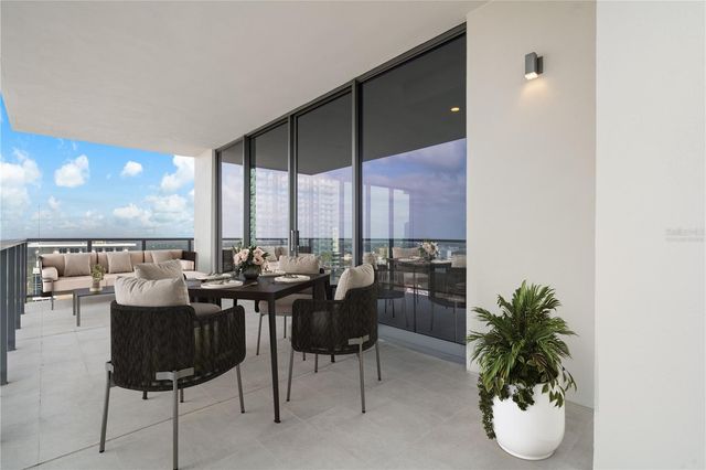 275 1ST AVENUE S 2401, St Petersburg, FL 33701