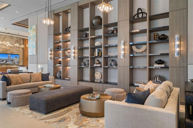 275 1ST AVENUE S 2401, St Petersburg, FL 33701