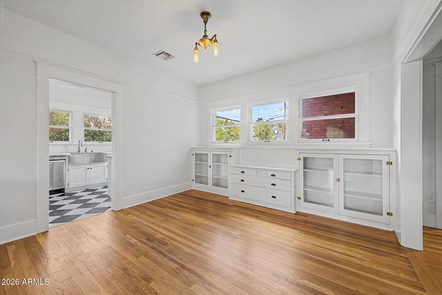 515 W LYNWOOD Street, Phoenix, AZ 85003