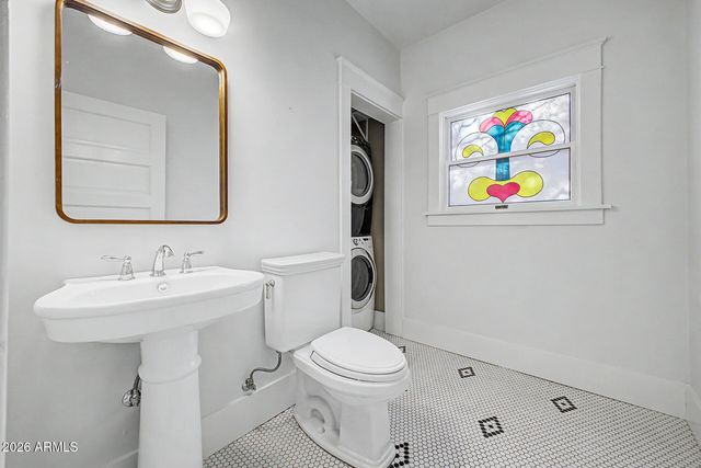 515 W LYNWOOD Street, Phoenix, AZ 85003