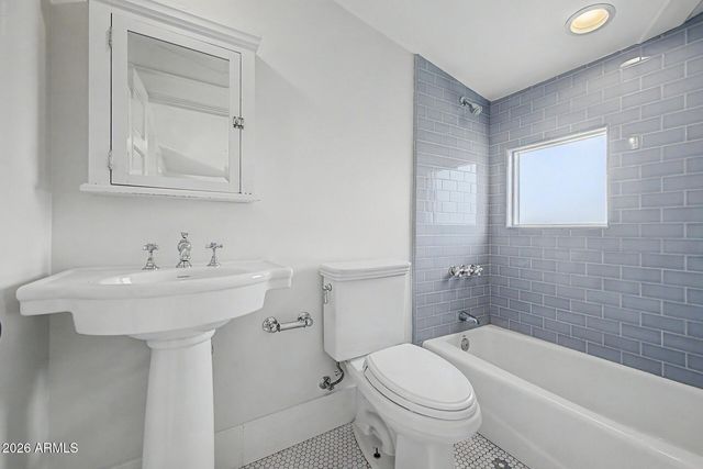 515 W LYNWOOD Street, Phoenix, AZ 85003