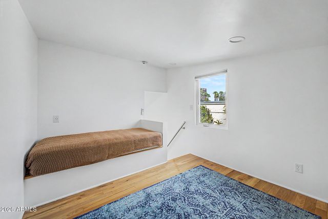 515 W LYNWOOD Street, Phoenix, AZ 85003
