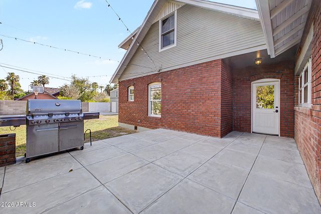 515 W LYNWOOD Street, Phoenix, AZ 85003