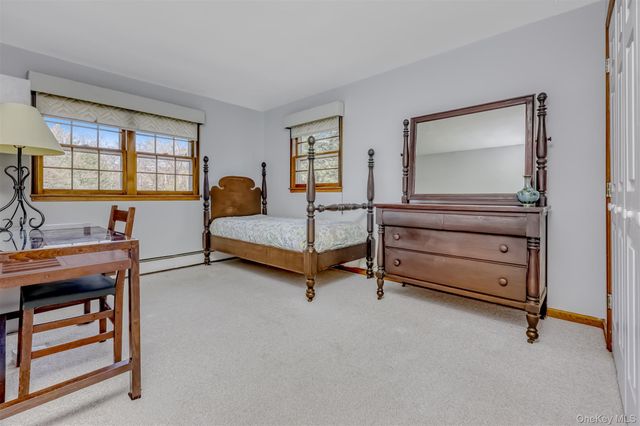 16 Sterling Forest Lane, Suffern, NY 10901