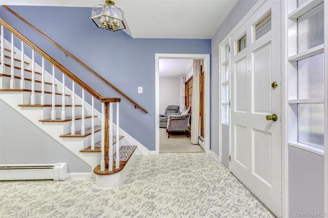 16 Sterling Forest Lane, Suffern, NY 10901