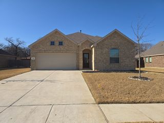 213 Post Oak Street, Azle, TX 76020
