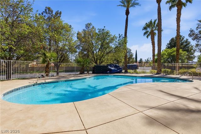 4944 Crooked Stick Way, Las Vegas, NV 89113