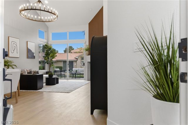 4944 Crooked Stick Way, Las Vegas, NV 89113