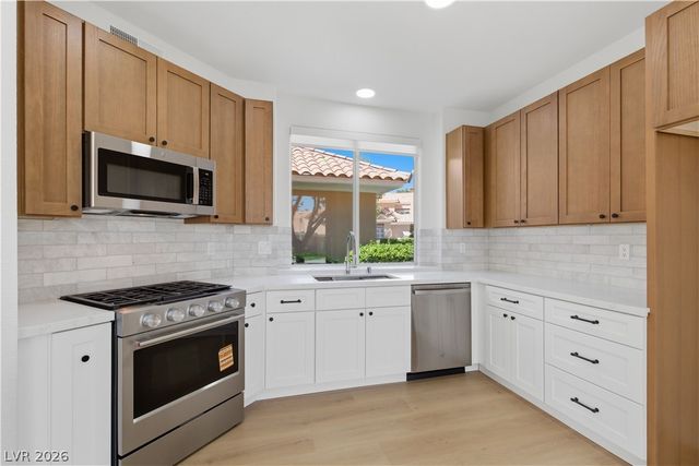 4944 Crooked Stick Way, Las Vegas, NV 89113