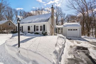 59 Grafton Ave, Westwood, MA 02090