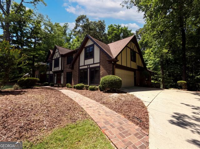 2360 Kimbrough Court, Sandy Springs, GA 30350